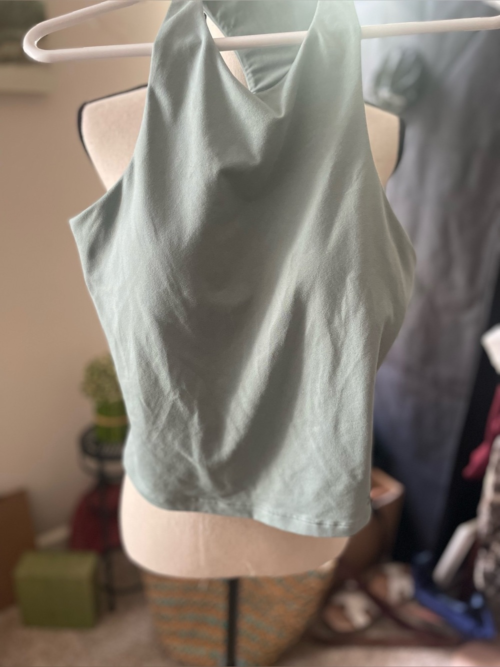 Under Armour Woman’s Racerback Collared Golf Shirt/top in SZ M cropped